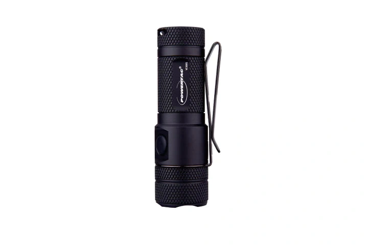 E10-G4 Powertac : La foudre tascable avec 1200 lumens et capuchon magnétique, l'éclairage EDC parfait.